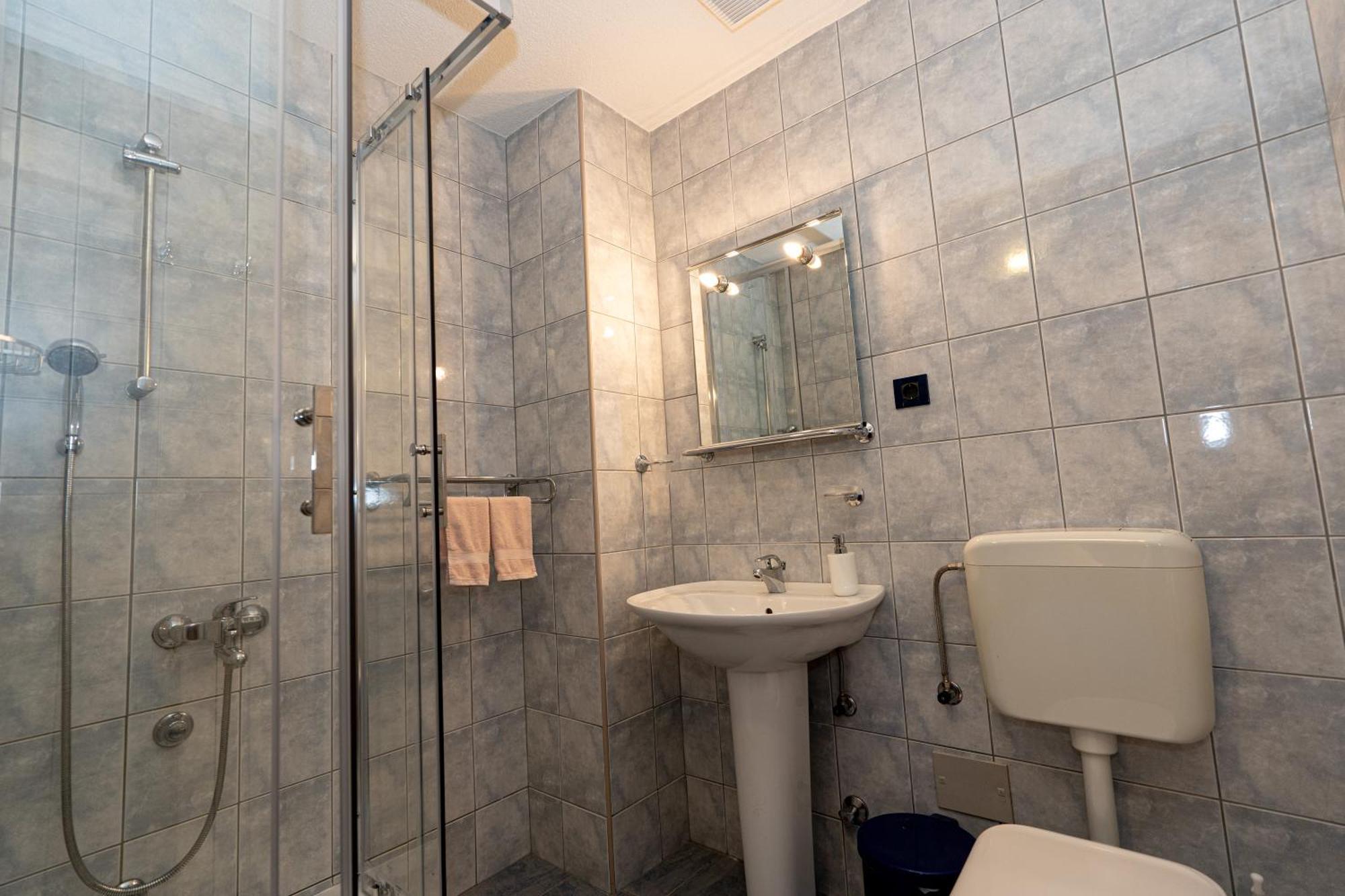 Apartman Miramare Otocac Exterior photo